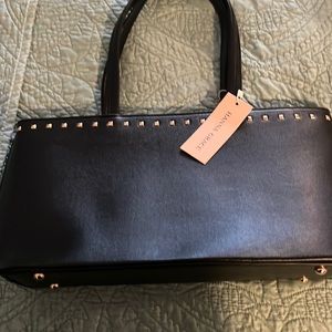 New With Tags Hanna Grace Black Zip Top Purse - Classic and Fun